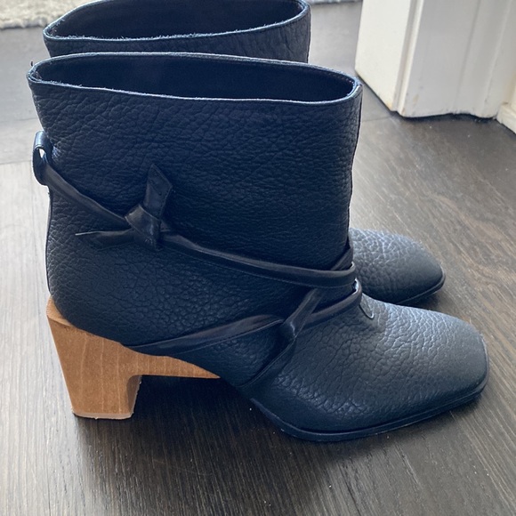 Zero + Maria Cornejo leather boots - Picture 2 of 5